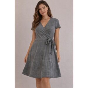 Gilli Dress Womens Medium Gray Plaid Wrap Short Sleeve Faux Wrap